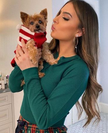 Sophia Umansky with her pet dog